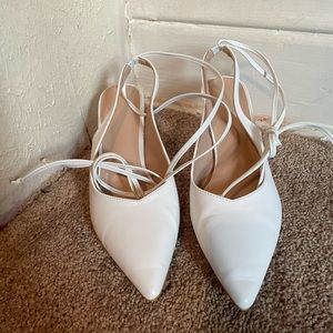 White lace up pointy toe heels - worn once - size 9